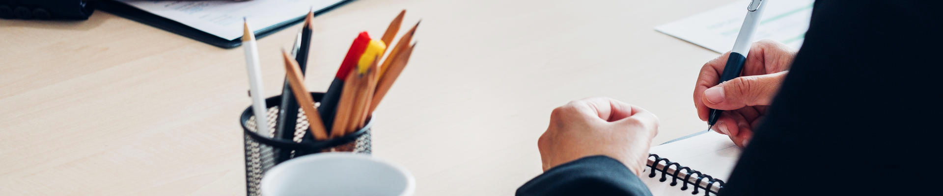 Banner trang ý kiến khách hàng